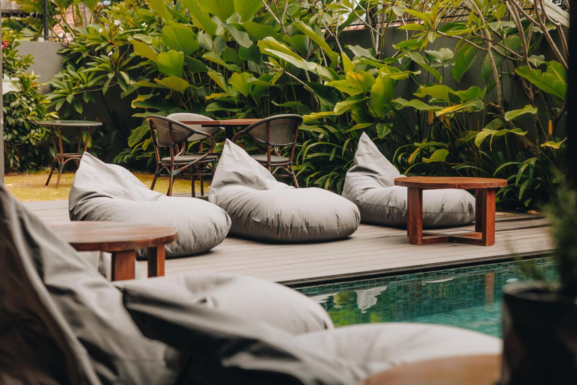 Bohemian Nest Hotel Негомбо Екстериор снимка