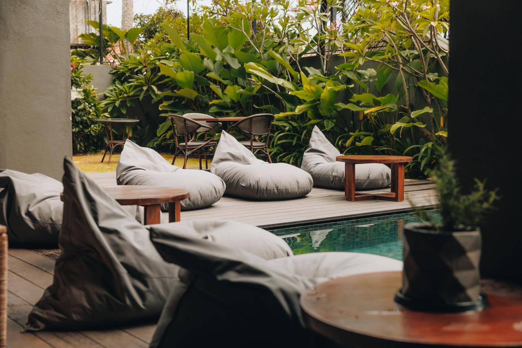 Bohemian Nest Hotel Негомбо Екстериор снимка